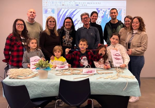 El Aula del Mar echa amarras al nuevo trimestre con un taller familiar de nudos marineros