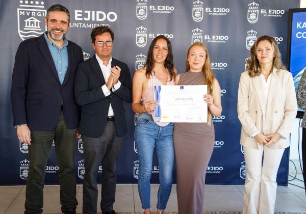 El Ejido entrega 24 distinciones SICTED y el Premio al Mérito Turístico a ‘Golf Almerimar’