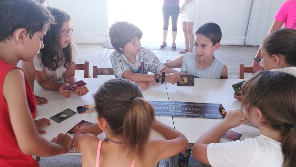 La Villa de Vícar acoge los talleres 'Aprende a Jugar', cuya primera fase se cierra en La Envía