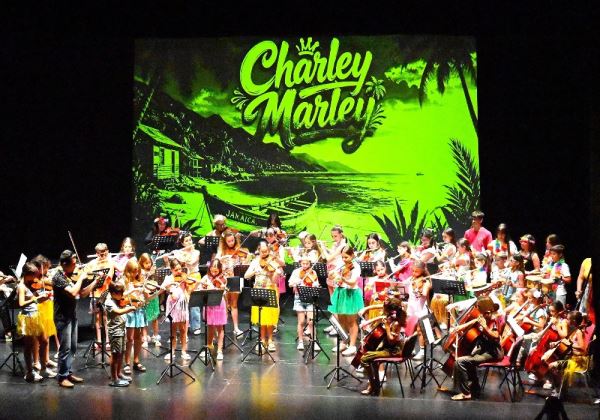 La audición de Agrupaciones musicales reúne a decenas de personas en la Escuela de Música de Roquetas de Mar