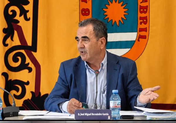 La Mojonera aprueba un presupuesto de 11 millones de euros sin subir impuestos a los vecinos