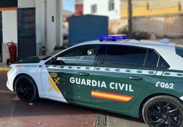 La Guardia Civil detiene a 4 personas por delitos de tenencia y transporte de combustible en el poniente almeriense