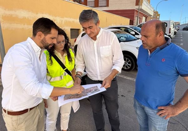 El Ayuntamiento de Adra destina 200.000 euros a la mejora del asfalto en una decena de calles