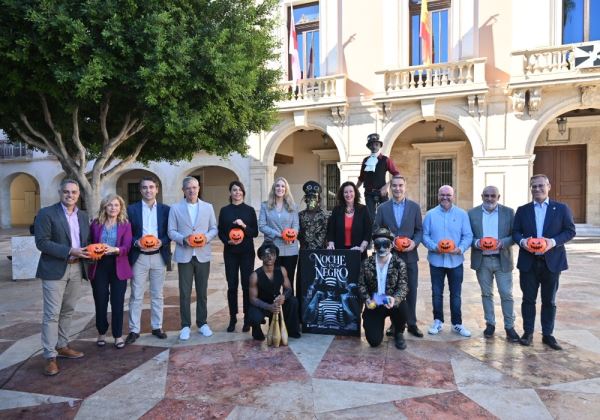 Almería celebra el 31 de octubre una nueva edición de la Noche en Negro