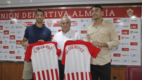 César De la Hoz y Samu de los Reyes muestran su compromiso con la UD Almería desde el primer día