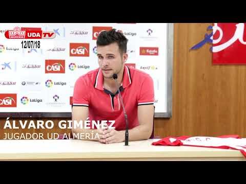 La UD Almería presenta a los fichajes Adri Montoro y Álvaro Giménez