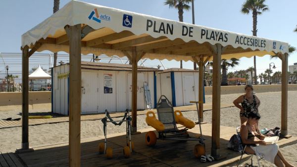 Tres playas abderitanas han sido incluidas en la undécima Guía de Accesibilidad de la FAAM