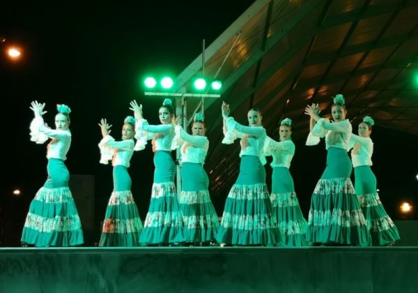 Zambra llena de danza el Pago del Lugar en el municipio de Adra