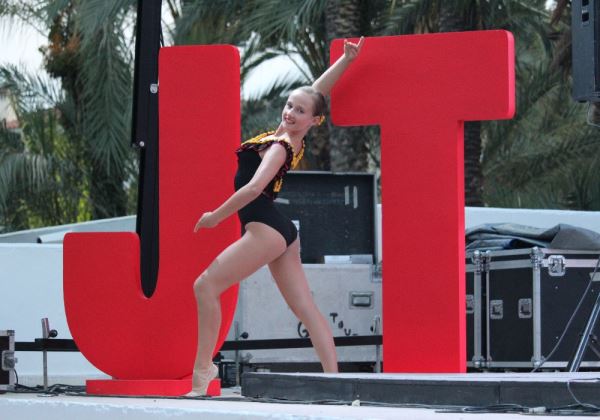 La danza triunfa en el II Concurso de Jóvenes Talentos de Vera