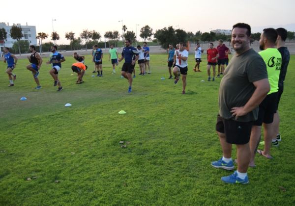 Acople perfecto entre Nacho Pastor y la plantilla URA