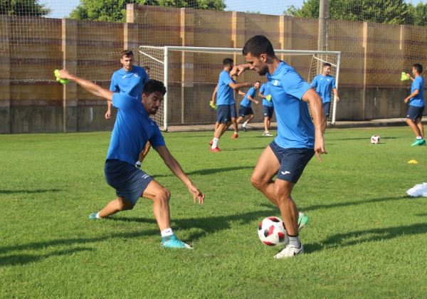 El CD El Ejido vuelve al trabajo mañana para preparar el primer partido de liga en casa