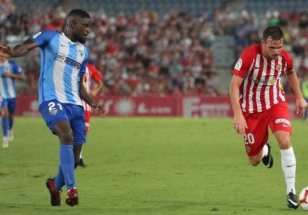 La UD Almería cae 0-1 en casa ante el Málaga y suma un punto de nueve posibles