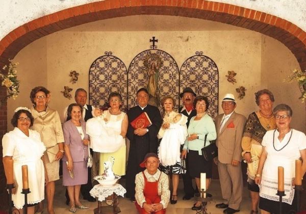 El Grupo de Teatro de Mayores de Vera San Cleofás pone a escena el próximo sábado 'Bautizo a palos'