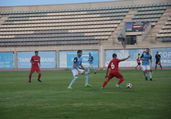 El jugador del CD El Ejido Sergio Jiménez afirma que son un equipo rocoso, que sabe a lo que juega