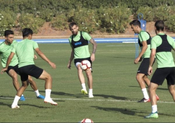 La UD Almería se centra en el partido que disputará el sábado en El Sadar