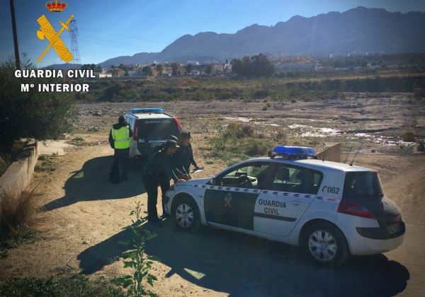 La Guardia Civil es requerida para comprobar la sustracción de un vehículo en Níjar y recupera tres en el mismo lugar