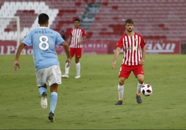 La UD Almería B empata en casa frente a la Balompédica Linense