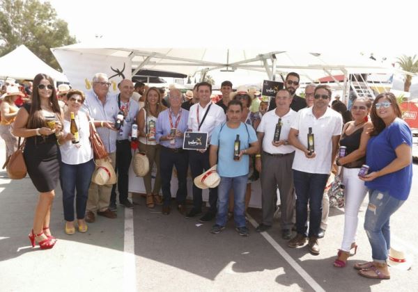 Los productos de Sabores Almería recorren 3.271 kilómetros junto a la caravana de La Vuelta