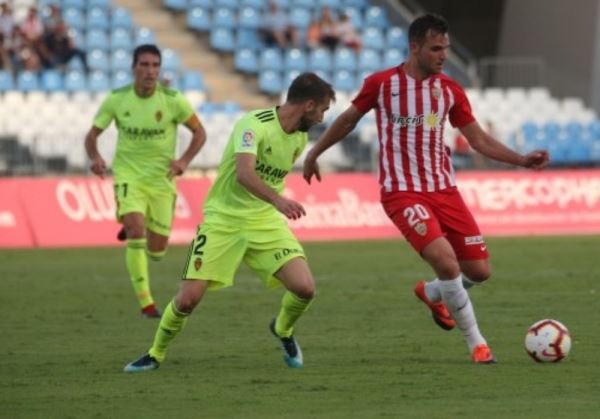 La UD Almería consigue la primera victoria de la temporada ante el Real Zaragoza