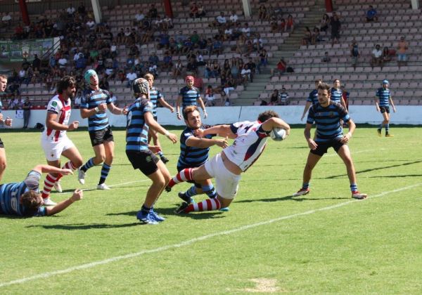 Unión Rugby Almería pierde 'a patadas' un partido que mereció ganar