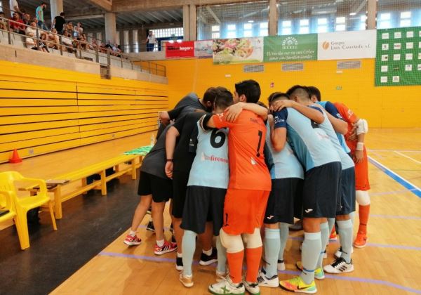 El primer equipo masculino de fútbol sala del CD El Ejido consigue la victoria en su primer partido como local