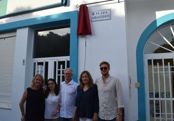 La plaza de San José lleva el nombre de su vecina Marga Estebaranz