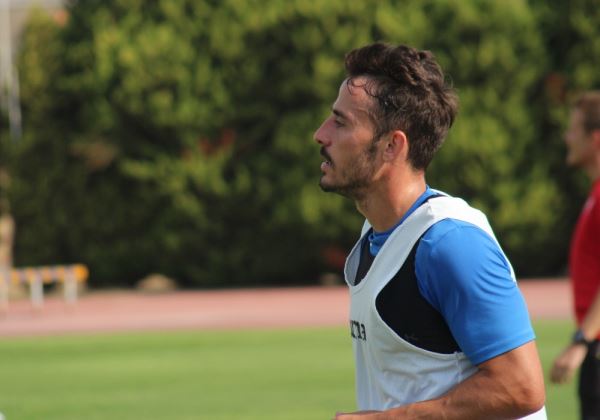 El jugador del CD El Ejido Álvaro González pasará mañana por quirófano