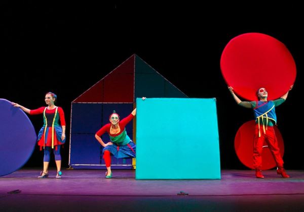 Una historia de tolerancia y flamenco para niños y niñas en 'Por unos pasitos de ná', hoy en el Teatro Apolo