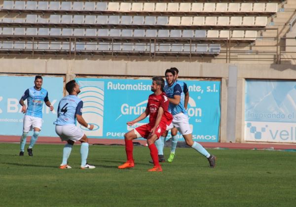 El CD El Ejido cae 0-2 en casa ante el San Fernando en un partido donde acabó con 10