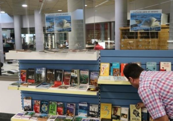 Teatro, lecturas y cuentacuentos para celebrar el Día de la Biblioteca en Vícar