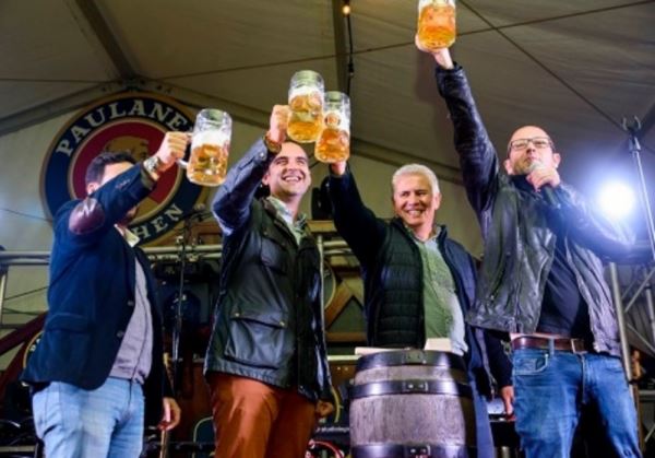 Almería vivirá la tradición del Oktoberfest alemán en el Mirador de la Rambla hasta el próximo domingo