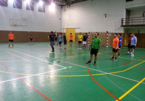El Balonmano Cantera Sur y el Balonmano Dalías empatan en un encuentro amistoso