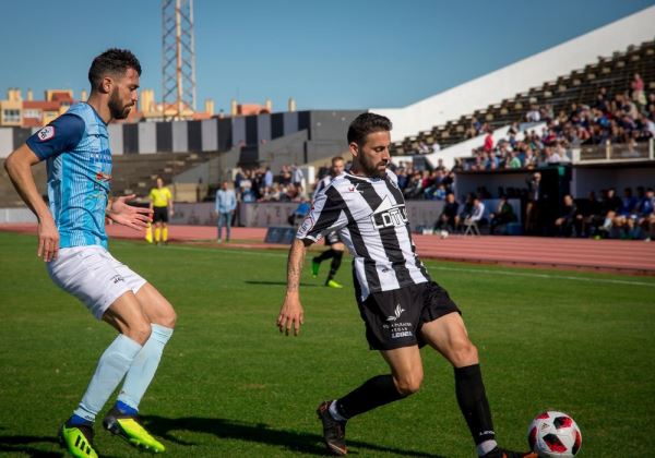 Derrota del CD El Ejido ante la Balompédica Linense