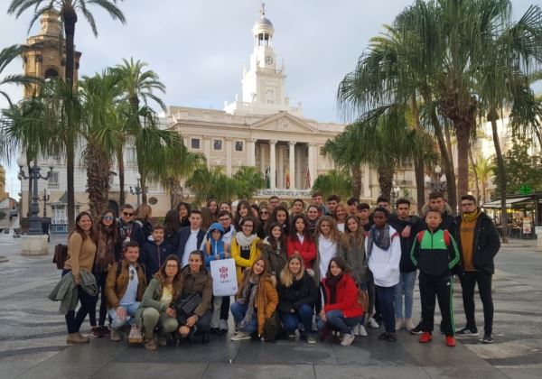 El Consejo de la Infancia de Vera asesora al Ayuntamiento de Cádiz para ser 'Ciudad Amiga de la Infancia'