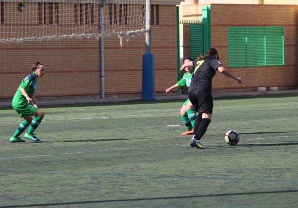 El femenino del CD El Ejido cae ante el Pavía en un gran encuentro de las celestes