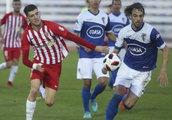 El Almería B pierde de penalti en el minuto 85 en el campo del San Fernando