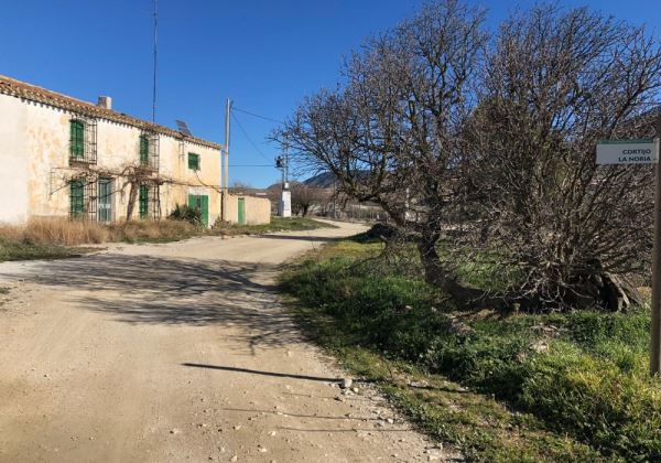 Vélez-Rubio, Vélez-Blanco, Chirivel y María ven mejorados siete kilómetros de caminos rurales