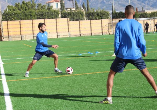 La plantilla del CD El Ejido, convencida para sumar los tres puntos frente al Melilla