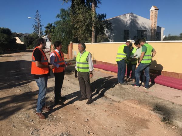 La calle Alcotán en Almerimar contará con nuevos y mejores servicios