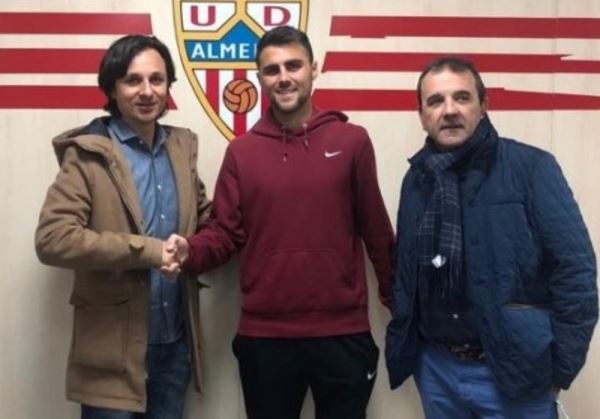 Javi Pérez, capitán de la UD Almería B, se marcha a la Primera División del fútbol finlandés