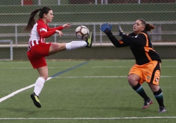 El equipo femenino de la UD Almería vence al Oriente