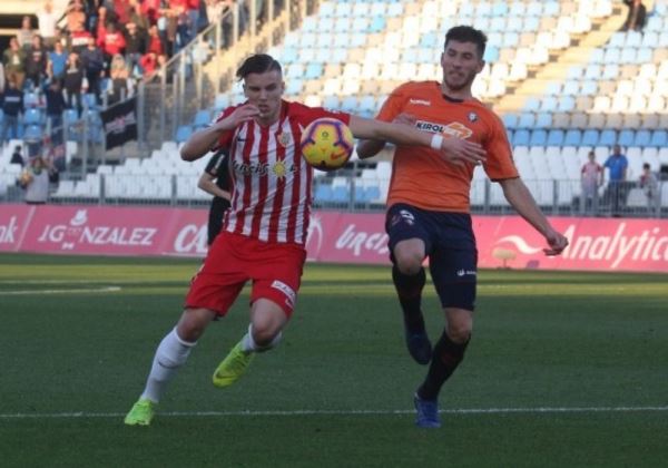 La UD Almería cae ante Osasuna en el Estadio de los Juegos Mediterráneos