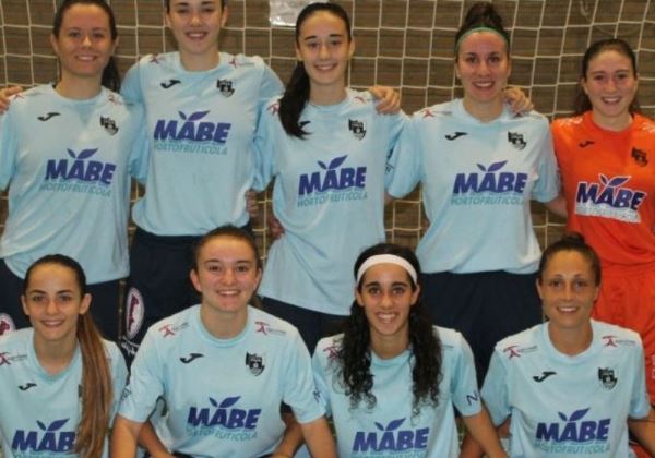 El equipo femenino de fútbol sala recupera sensaciones con un importante empate ante Monachil