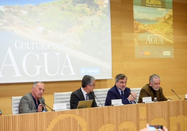 Diputación y Cajamar amplían la bibliografía hídrica de la provincia con la guía 'Cultura del Agua'