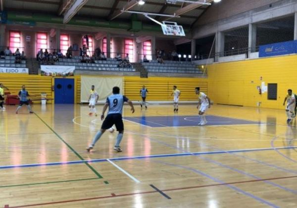 Derrota del CD El Ejido Futsal en los últimos segundos frente a la Coineña que le aleja del líder