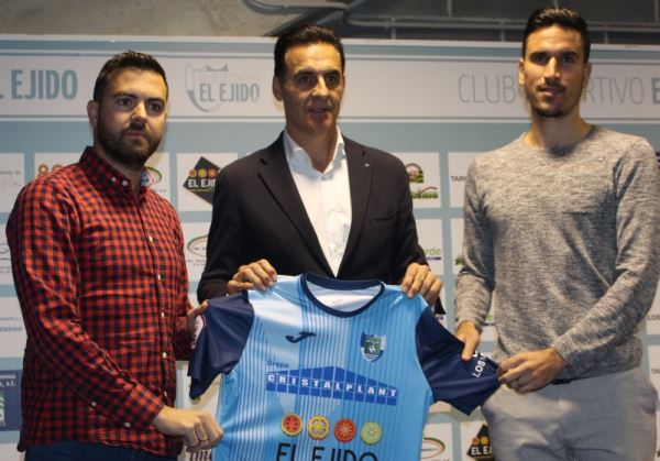El CD El El Ejido presenta al nuevo entrenador y al nuevo Director Deportivo