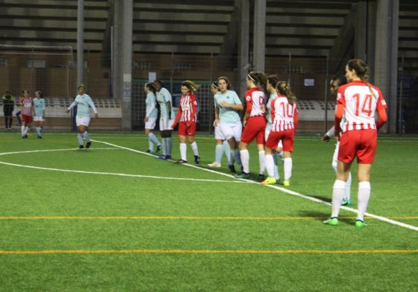 El CD El Ejido Femenino vende cara la derrota ante la UD Almería