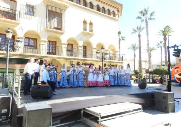Huércal-Overa celebra 351 años de Villazgo con entrega de distinciones y oficializando el hermanamiento con Lorca