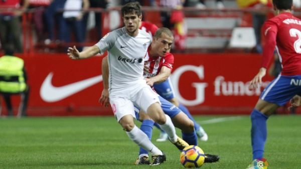 La UD Almería cae 2-0 ante el Sporting de Gijón y encadena dos derrotas consecutivas