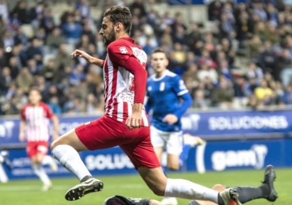 Iván Martos amplía su contrato y pasará a ser jugador profesional del primer equipo